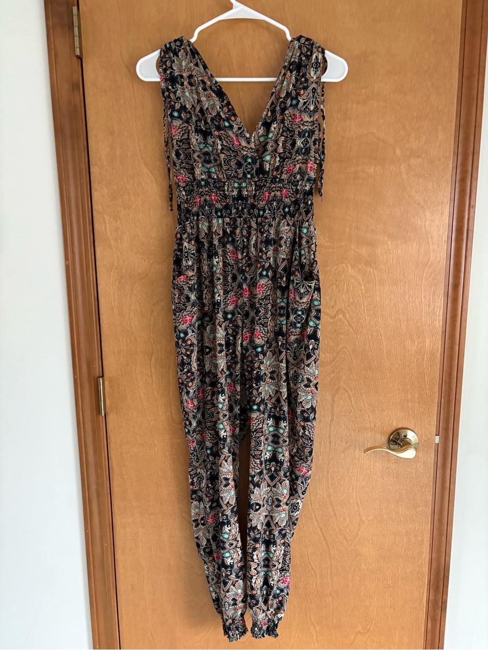 Icon Apparel Floral Boho V-Neck Jumpsuit Size M